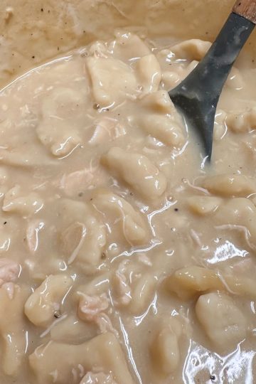 pot of chicken and dumplings